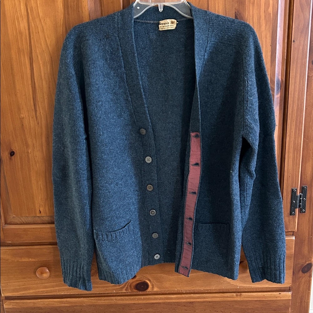 Men's Blue Cardigan Shetland Vintage Wool Sweater.